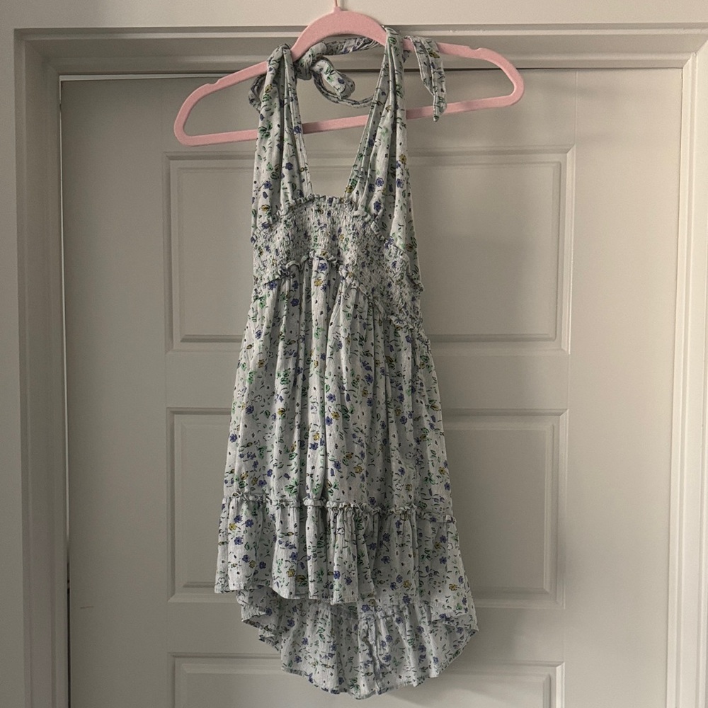 Aerie Backless Dress with Floral Pattern in White and Blue